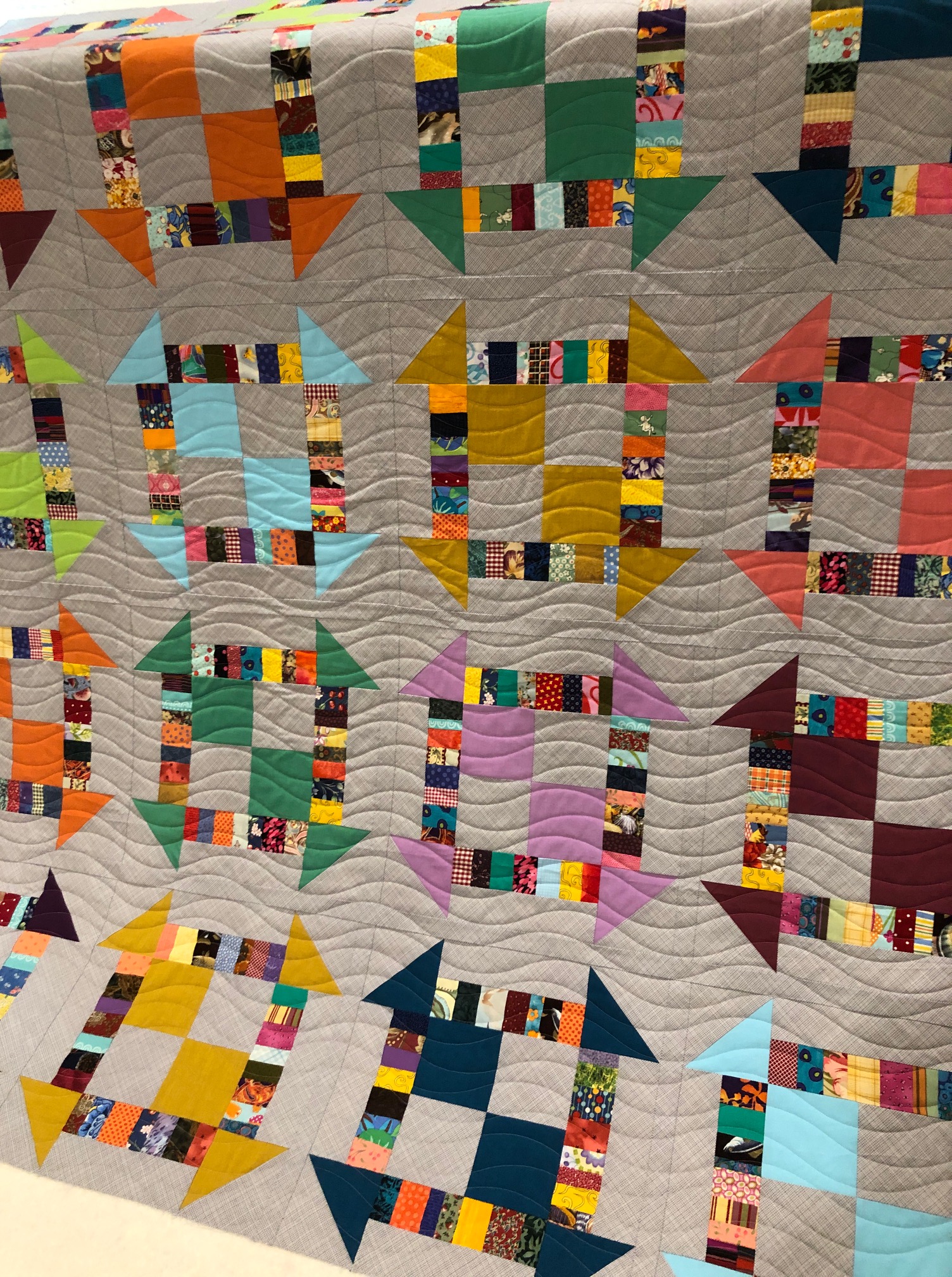 modern quilting, wavy quilting, wavy lines, tyler texas quilting service